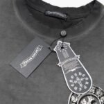 T-shirt Chrome Hearts Distressed Horseshoe Grey Logo - Image 9