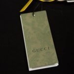 T-shirt Gucci Distressed Logo Black - Image 8