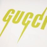 T-shirt Gucci Neon Logo White - Image 5
