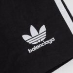 Shorts Balenciaga x Adidas Trefoil Logo Black - Image 4