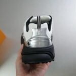 Louis Vuitton Runner Tatic Silver - Image 2