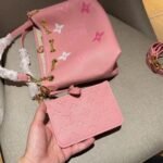 Louis Vuitton Bundle Tote Bag - Image 6