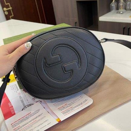 IMG13608 Gucci Mini Oval Blondie Crossbody Bag - Image 1