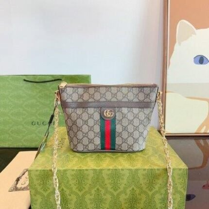 Gucci Ophidia GG Supreme Shoulder Bag