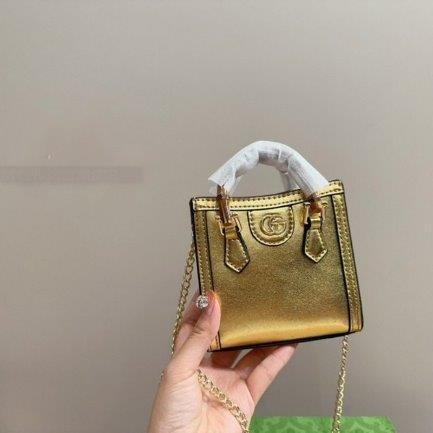 IMG13643 Gucci Diana Mini Bag Metallic Golg - Image 1
