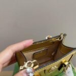 Gucci Diana Mini Bag Metallic Golg - Image 5
