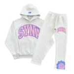 Set Syna World College Logo Gray/Pink