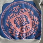 Set Syna World College Logo Gray/Pink - Image 8