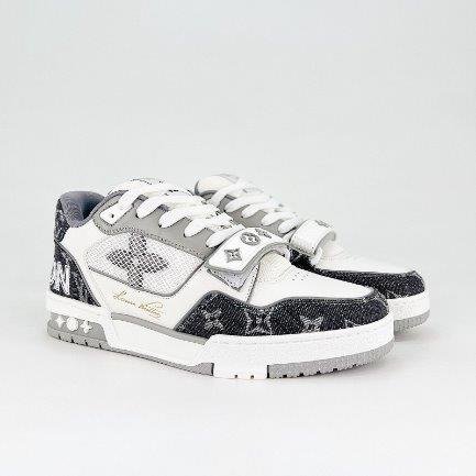 IMG14245 Louis Vuitton Trainer - Image 1