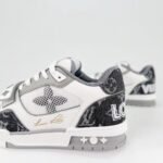 Louis Vuitton Trainer - Image 5