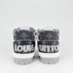 Louis Vuitton Trainer - Image 6