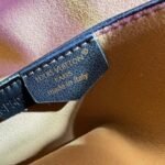 Shoulder Bag Louis Vuitton - Image 6