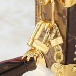 Shoulder Bag Louis Vuitton x TM - Image 6