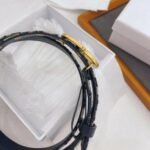 Wallet Louis Vuitton Embossed Monogram in Black - Image 3