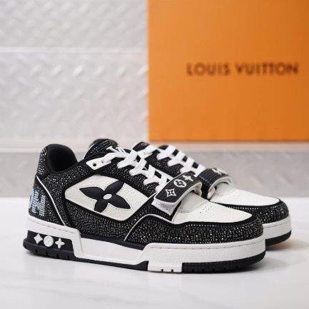 IMG15539 Louis Vuitton Trainer - Image 1