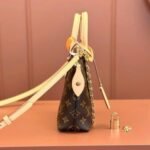 Shoulder Bag Louis Vuitton Lockit BB Monogram - Image 3