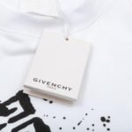 T-Shirt Givenchy - Image 7