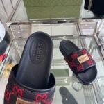 Slides Gucci GG Canvas with Logo Patch - Image 7