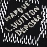 T-shirt Louis Vuitton Graphic Print Black - Image 4