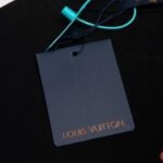T-shirt Louis Vuitton Very Lovely Black - Image 8