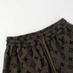 Shorts Louis Vuitton Monogram Olive Green - Image 3