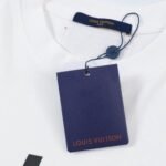 T-shirt Louis Vuitton LV White Graphic Logo - Image 5