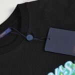 T-Shirt Louis Vuitton LV Drip Print Black - Image 5