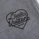 Shorts Louis Vuitton LV Gray Heart Logo - Image 4
