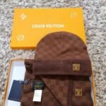 Louis Vuitton Beanie + Scarf - Image 4