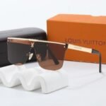 Sunglasses Louis Vuitton - Image 3