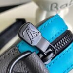 Louis Vuitton Trio Messenger - Image 6