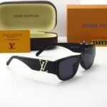 Sunglasses Louis Vuitton - Image 2