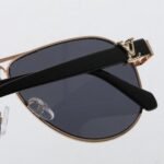 Sunglasses Louis Vuitton - Image 8