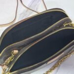 Shoulder Bag Louis Vuitton Be Alma - Image 4