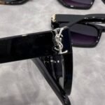 Sunglasses Yves Saint Laurent - Image 2