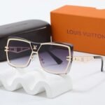 Sunglasses Louis Vuitton - Image 3