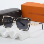Sunglasses Louis Vuitton - Image 4