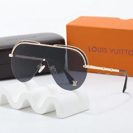 IMG20534 Sunglasses Louis Vuitton - Image 1