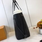 Shoulder Bag Louis Vuitton Neverfull MM - Image 3