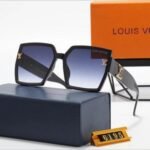 Sunglasses Louis Vuitton - Image 5