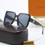 Sunglasses Louis Vuitton - Image 7
