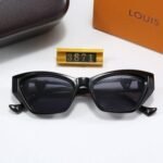 Sunglasses Louis Vuitton - Image 2