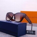 Sunglasses Louis Vuitton - Image 10