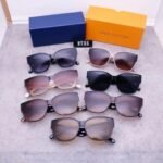 Sunglasses Louis Vuitton - Image 11