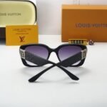 Sunglasses Louis Vuitton - Image 3