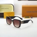 Sunglasses Louis Vuitton - Image 5