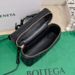 Bottega Veneta Vanity Case Intrecciato - Image 6