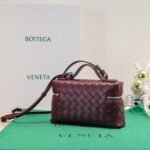 Bottega Veneta Vanity Case Intrecciato - Image 12