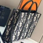 Christian Dior East-West Tote Bag - Image 16
