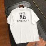 T-Shirt Givenchy - Image 2